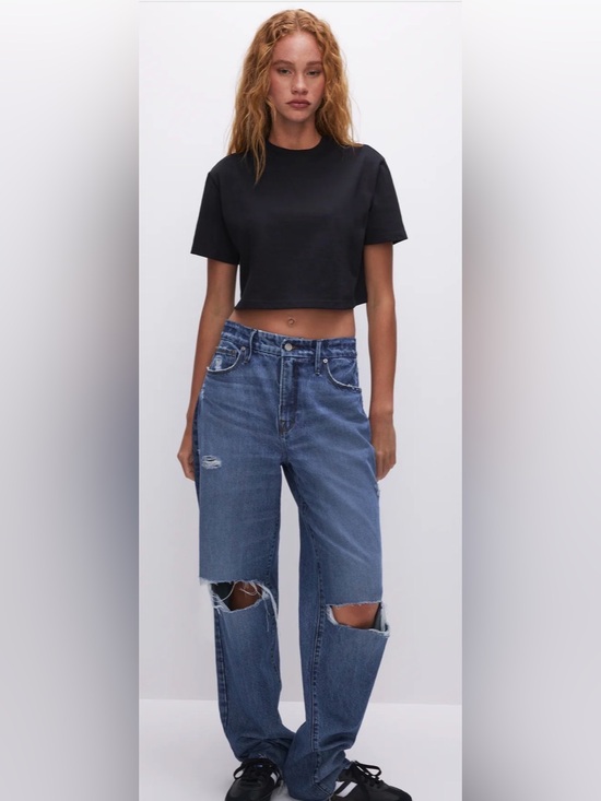 Good American Tops - NWT Good American Cotton Cropped Tee in Black